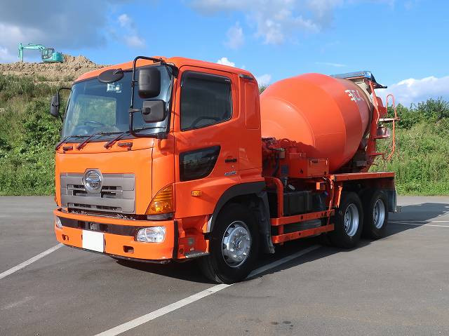 中古トラック 日野コンクリートミキサー車