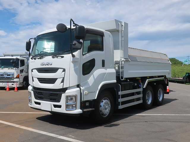 [Vehicle for lease rental only] 2017 Isuzu Giga Large Dump Truck, ShinMaywa L-Gate, 2 Differentials, 380 HP ★Rakunori Pack installed!★