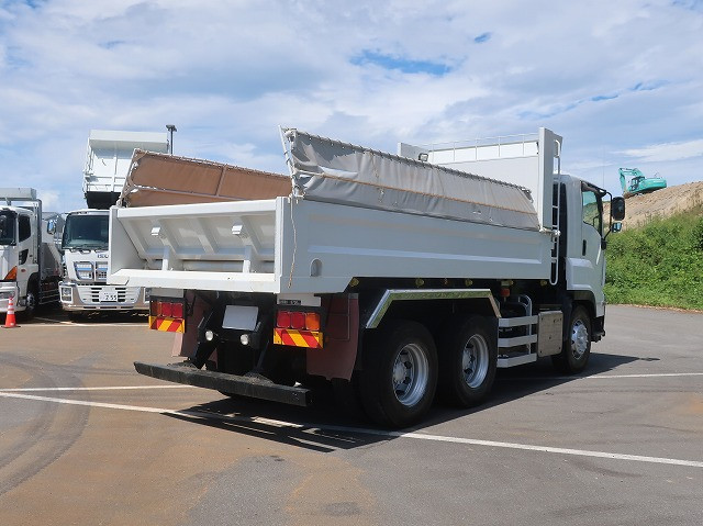 中古トラック いすゞダンプ ＃3