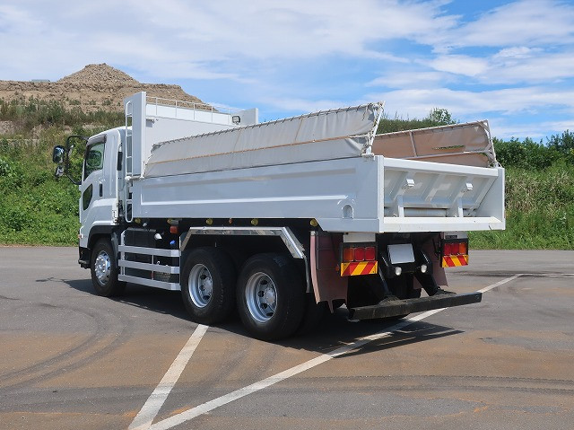 中古トラック いすゞダンプ ＃4