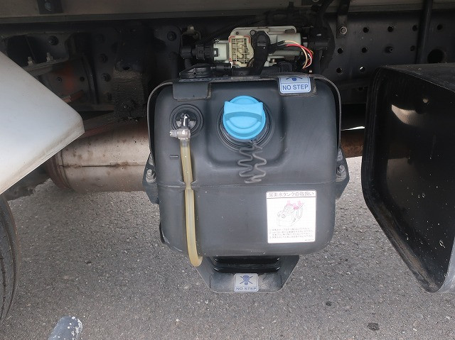 中古トラック 三菱ふそう冷凍バン ＃11