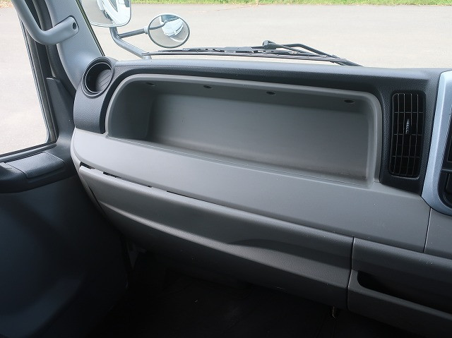 中古トラック 三菱ふそう冷凍バン ＃14