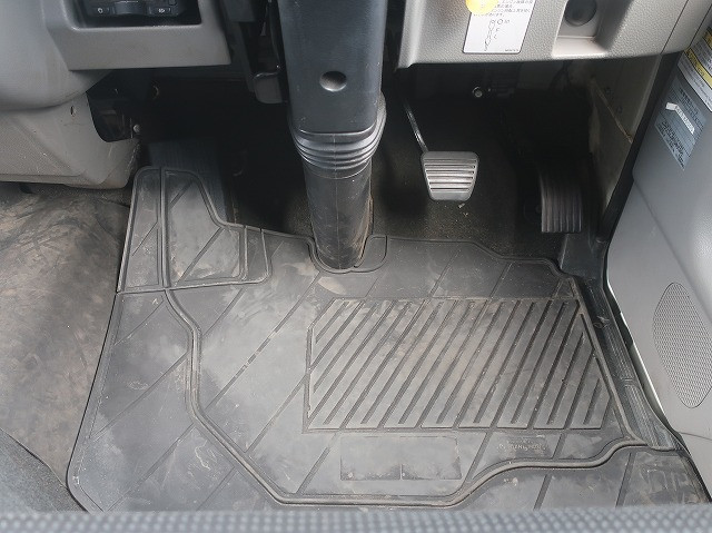 中古トラック 三菱ふそう冷凍バン ＃22