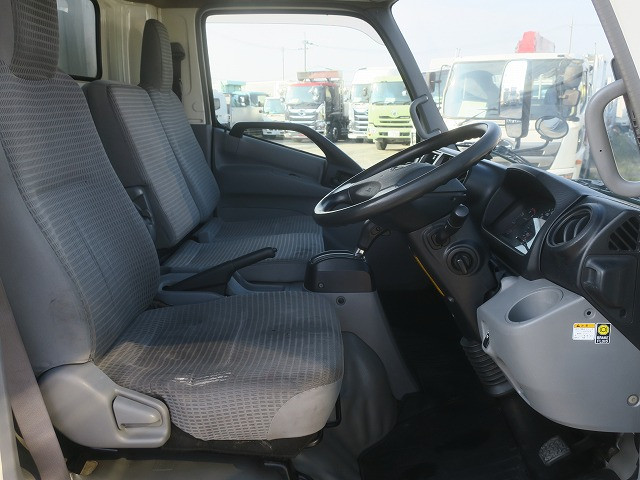 中古トラック 日野冷凍バン ＃12