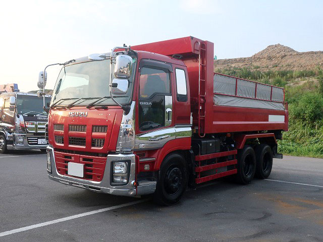[Vehicle for lease rental only] 2013 Isuzu Giga Large Dump Truck, ShinMaywa 5300 Body, 230cm Wide, 2 Differentials, 380 HP ★Rakunori Pack Installed!★