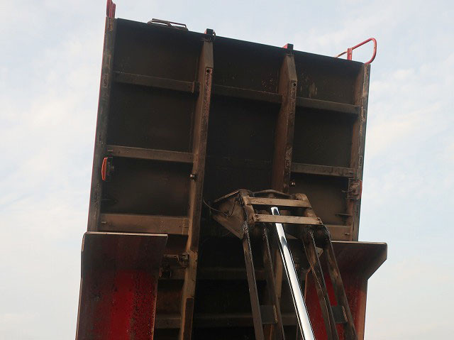 中古トラック いすゞダンプ ＃8