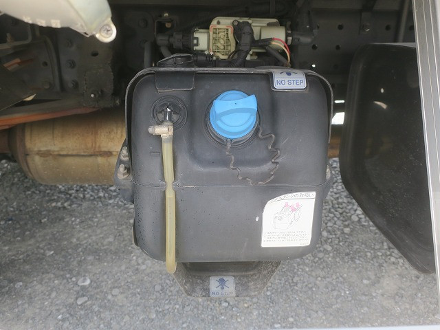 中古トラック 三菱ふそう冷凍バン ＃12