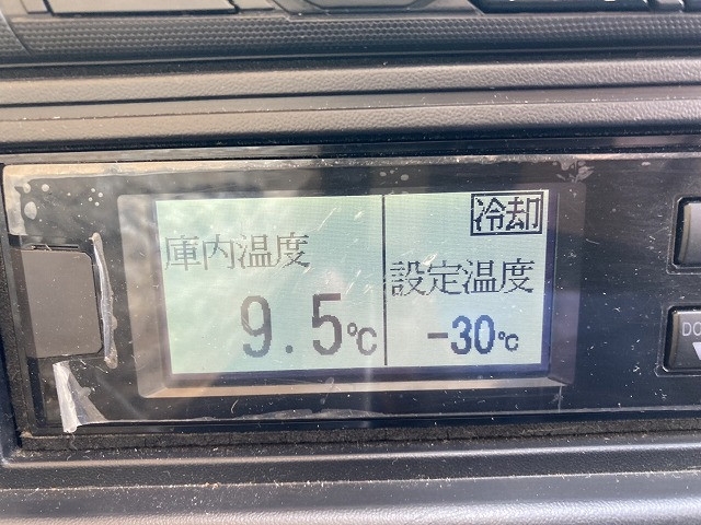 中古トラック 三菱ふそう冷凍バン ＃21