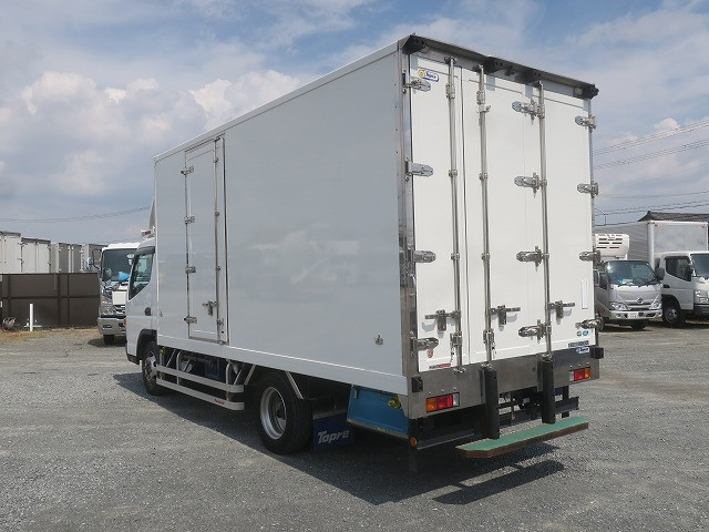 中古トラック 三菱ふそう冷凍バン ＃4