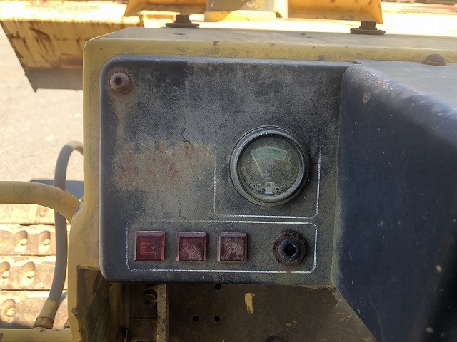 中古ブルドーザー コマツ ブルドーザーD20P-7E