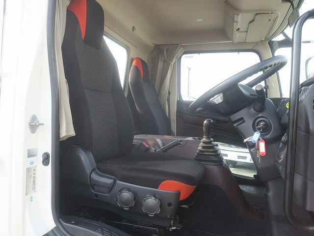 中古トラック 日野クレーン付平ボディ ＃11