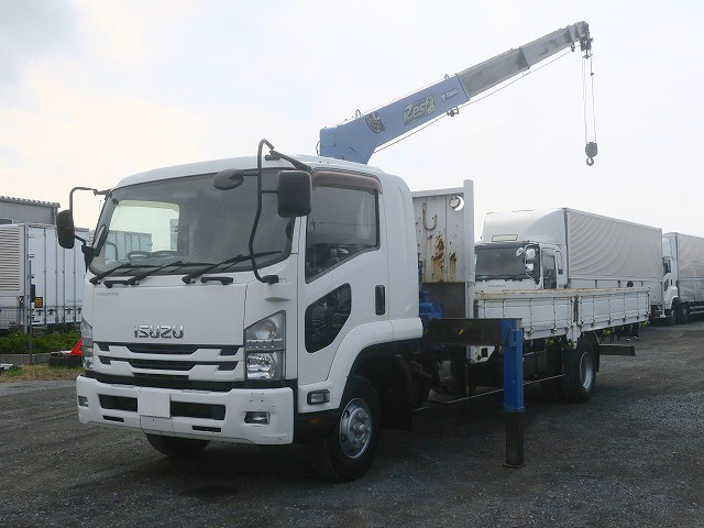 中古トラック いすゞ フォワード 中型クレーン付平ボディ