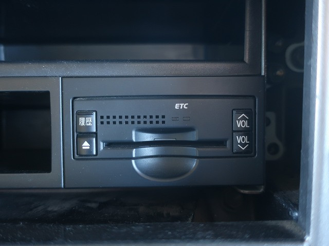 中古トラック 日野 プロフィア 大型平ボディアルミブロック