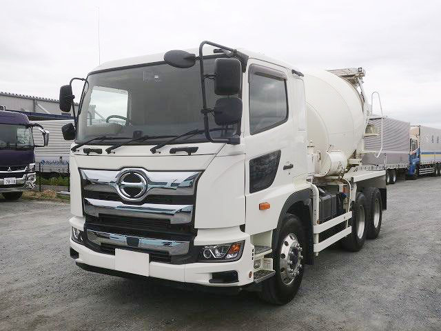 中古トラック 日野コンクリートミキサー車