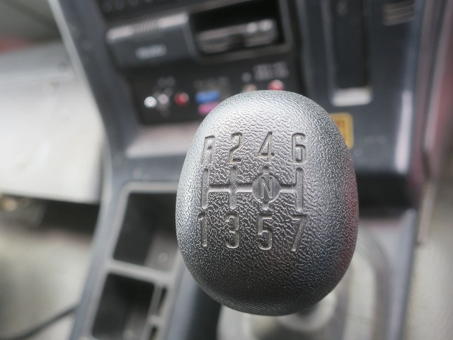 中古トラック いすゞコンクリートミキサー車 #18