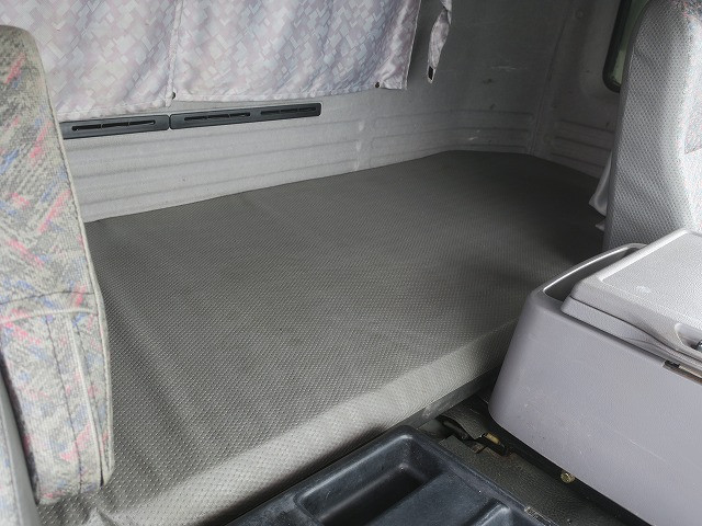 中古トラック いすゞコンクリートミキサー車 #23