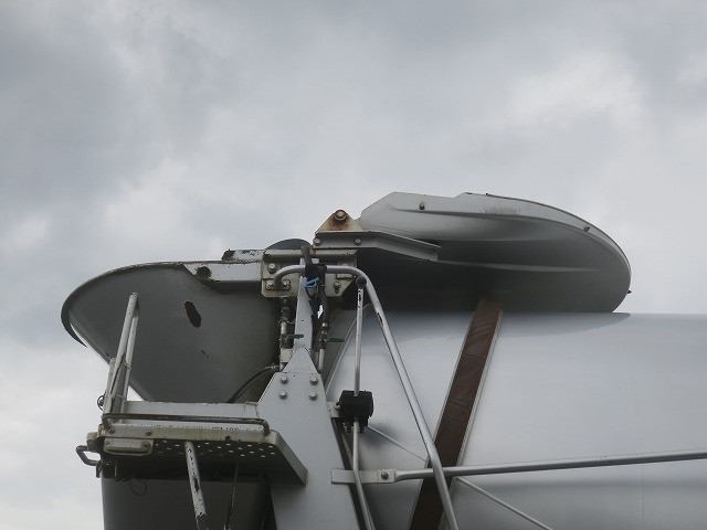 中古トラック いすゞコンクリートミキサー車 #9