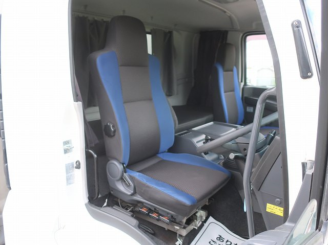 中古トラック いすゞ冷凍バン ＃14