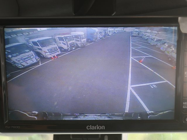 中古トラック いすゞ ギガ 大型冷凍バン