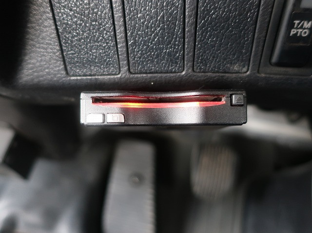 中古トラック 日野クレーン付平ボディ ＃18