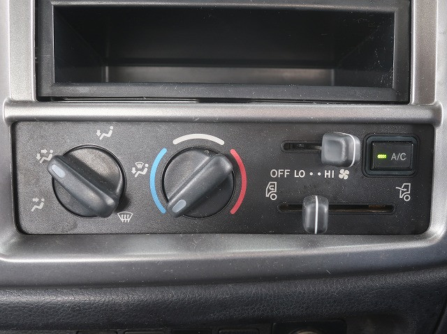 中古トラック 日野クレーン付平ボディ ＃19