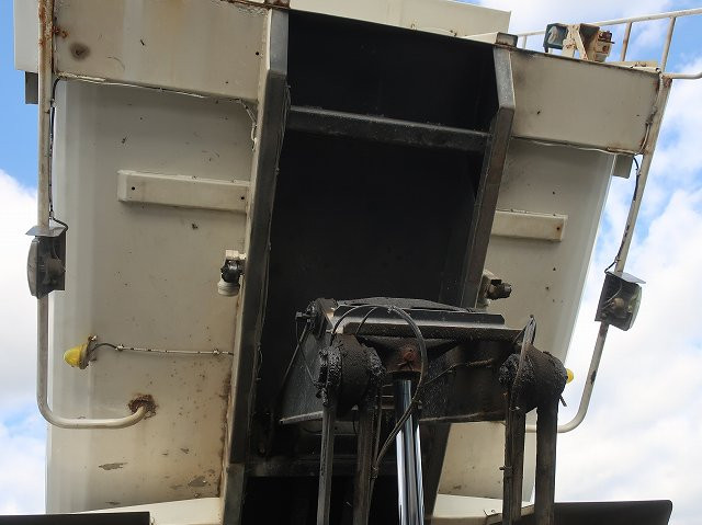 中古トラック いすゞダンプ ＃8