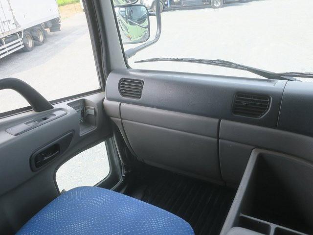 中古トラック UDトラックスコンクリートミキサー車 ＃15