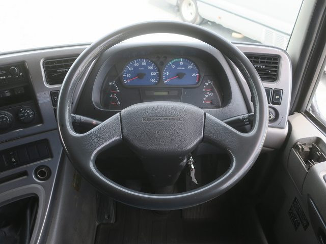 中古トラック UDトラックスコンクリートミキサー車 ＃16