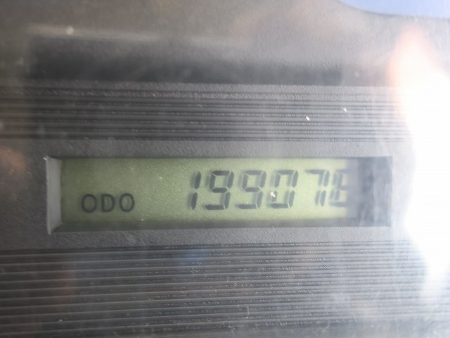 中古トラック UDトラックスコンクリートミキサー車 ＃17