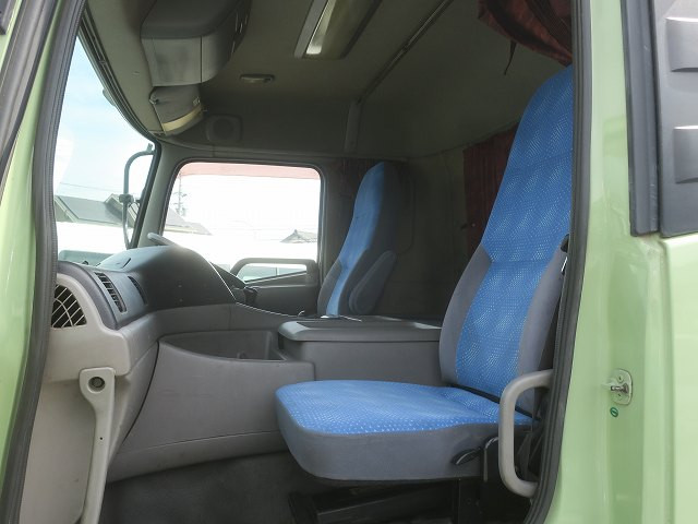 中古トラック UDトラックスコンクリートミキサー車 ＃22