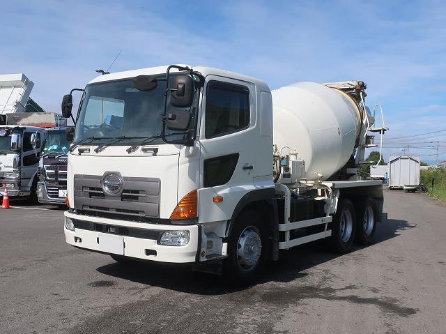 [Vehicle for lease rental only] 2013 Hino Profia Large Concrete Mixer Truck with 2 Differentials, Kayaba Drum Capacity 8.7m3, and Electric Hopper Cover. ★Raku-Nori Pack Installed!★