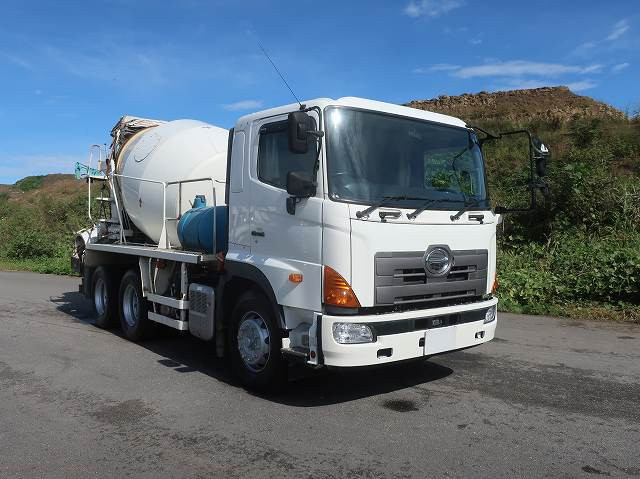 中古トラック 日野コンクリートミキサー車 ＃2