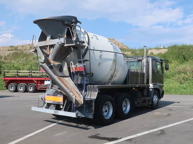 中古トラック 三菱ふそうコンクリートミキサー車 ＃3