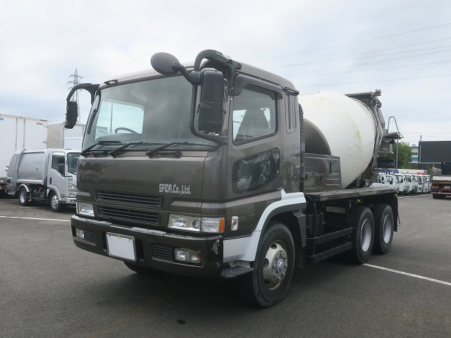 三菱ふそう ミキサー車