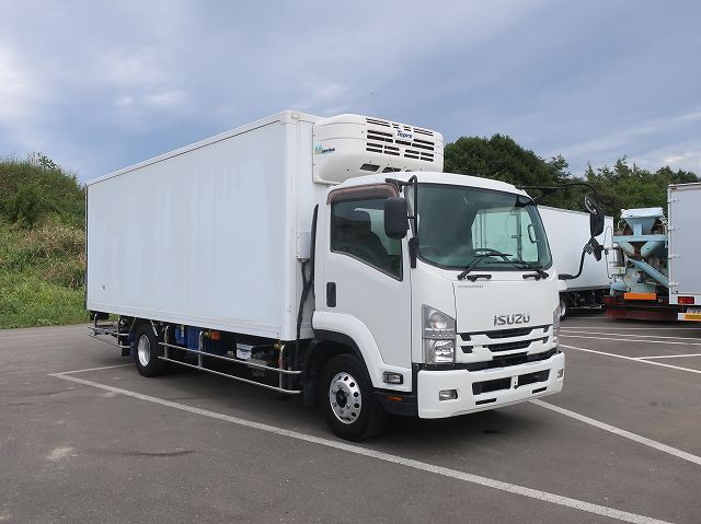 中古トラック いすゞ冷凍バン ＃2