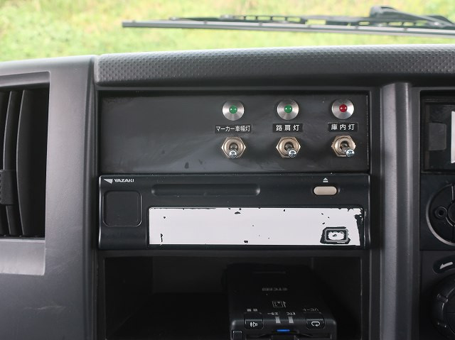 中古トラック いすゞ冷凍バン ＃21