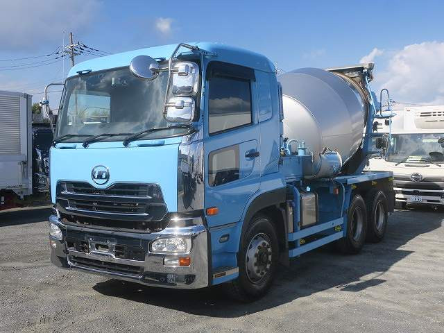 中古トラック UDトラックスコンクリートミキサー車