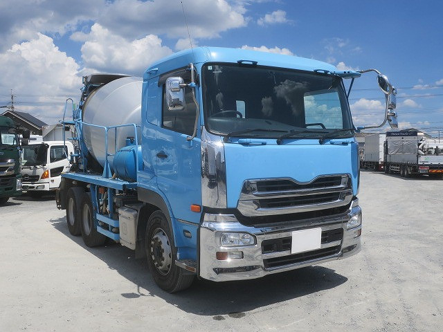 中古トラック UDトラックスコンクリートミキサー車 ＃2