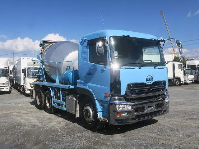 中古トラック UDトラックスコンクリートミキサー車 ＃2