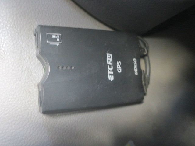 中古トラック UDトラックスコンクリートミキサー車 ＃19