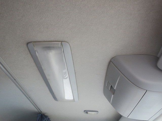 中古トラック UDトラックスコンクリートミキサー車 ＃24