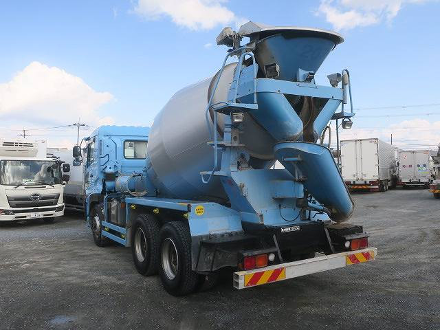 中古トラック UDトラックスコンクリートミキサー車 ＃4