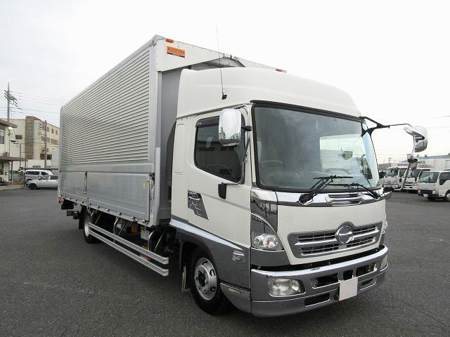 中古トラック 日野 レンジャー 中型アルミウィング