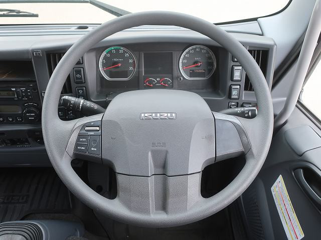 中古トラック いすゞ冷凍バン ＃15