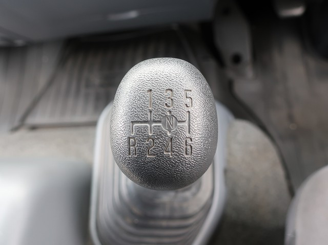 中古トラック いすゞ冷凍バン ＃17