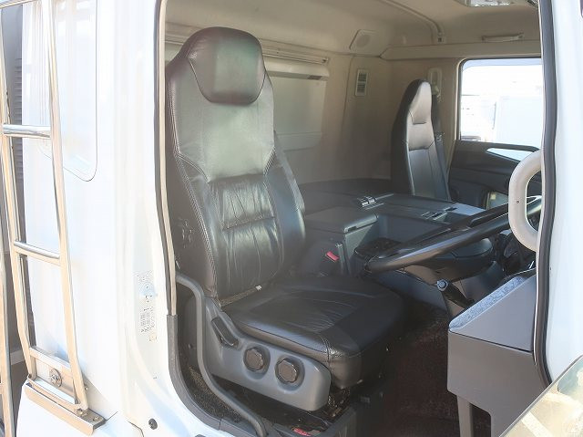 中古トラック 三菱ふそう平ボディアルミブロック ＃12