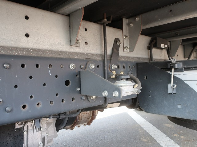 中古トラック いすゞアルミバン ＃9