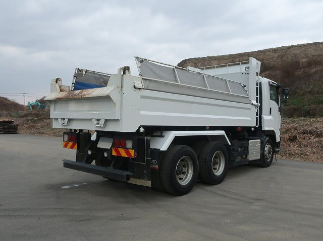 中古トラック いすゞダンプ ＃3