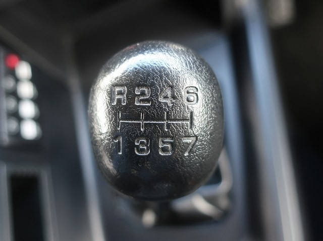 中古トラック UDトラックスアルミウィング #18