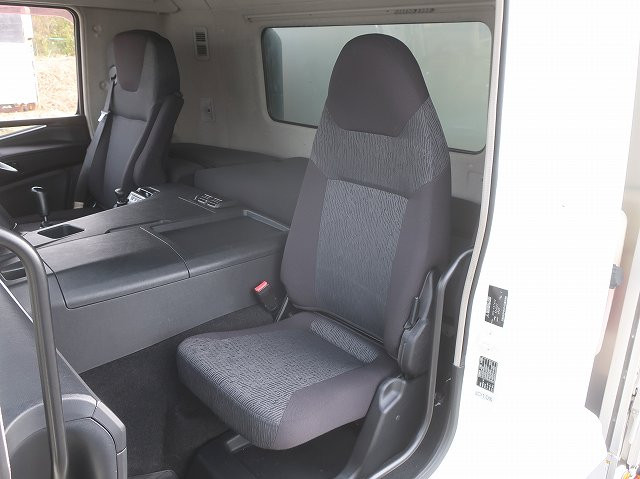 中古トラック UDトラックスアルミウィング #22